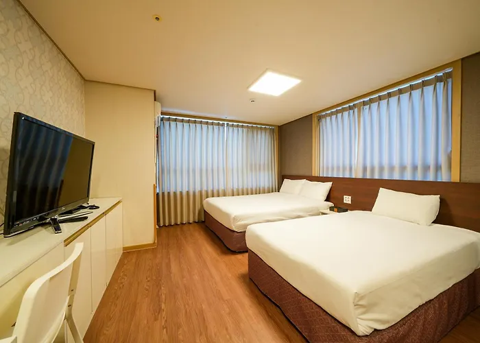 Aventree Yeouido 3*