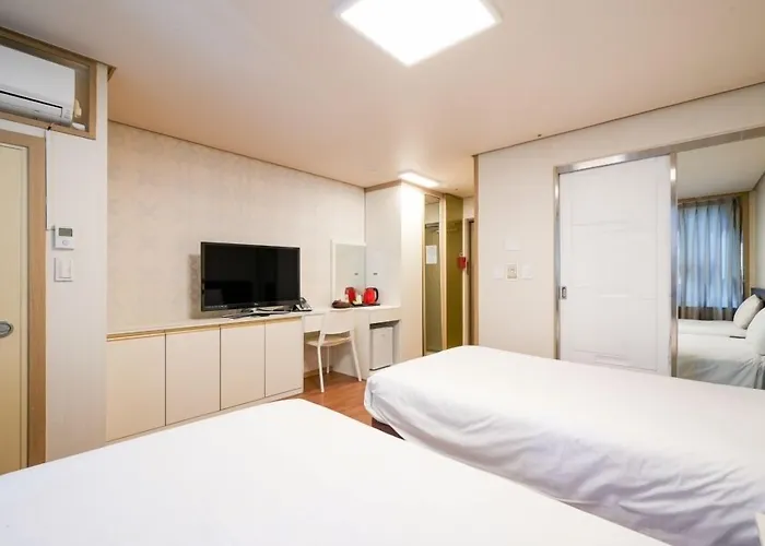 Hotel Aventree Yeouido 3*