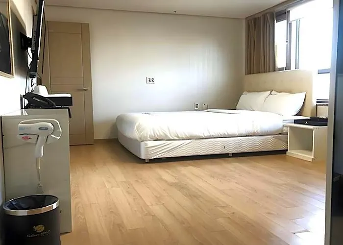 Aventree Yeouido Hotel