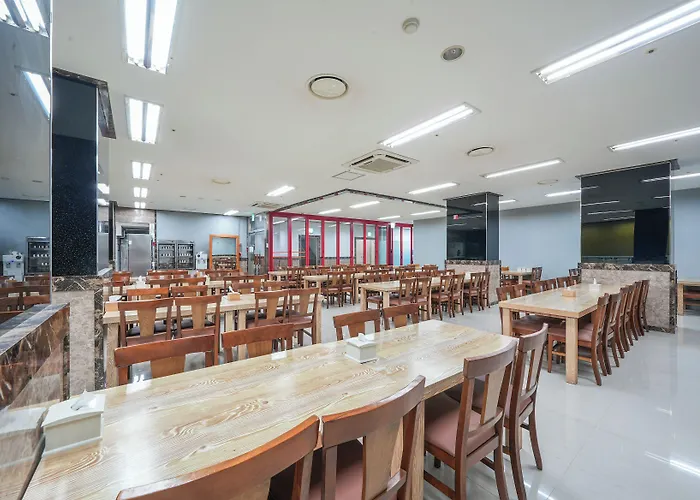 Aventree Yeouido 3* Seul