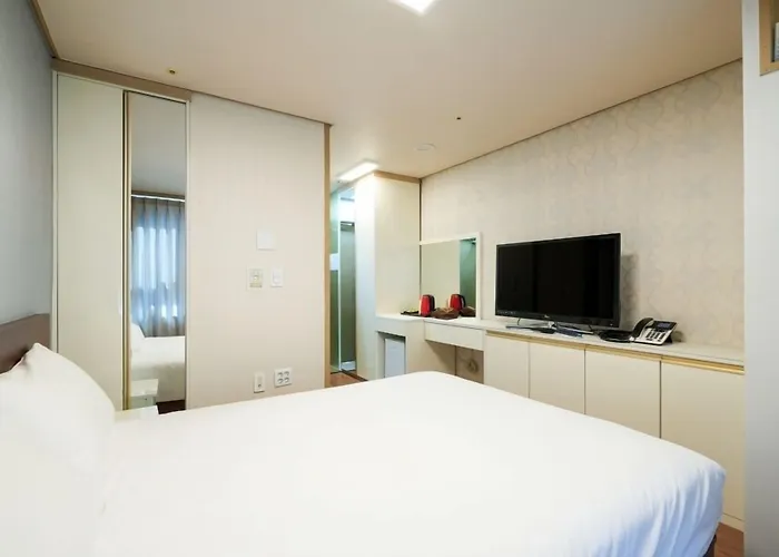 Hotel Aventree Yeouido